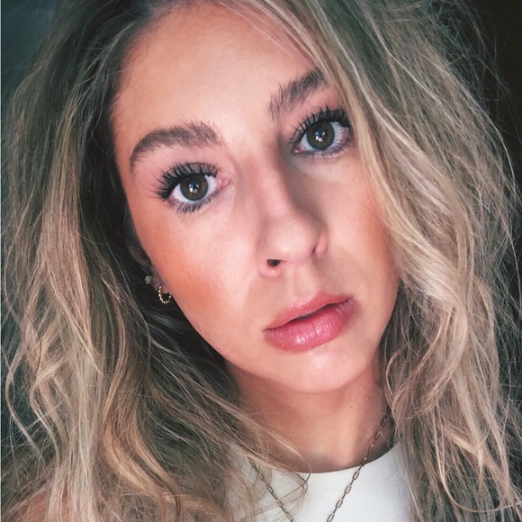 Meet your Posher, Tawni - Picture 1 of 1